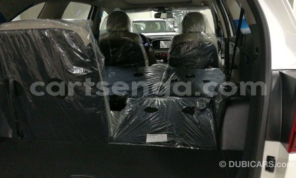 Acheter Import Voiture Kia Sorento Blanc à Import - Dubai, Hhohho Acheter Import Voiture Kia Sorento Blanc à Import - Dubai, Hhohho