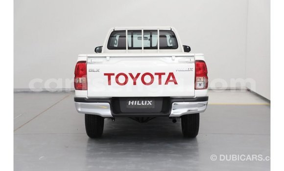 Acheter Import Voiture Toyota Hilux Blanc à Import - Dubai, Hhohho Acheter Import Voiture Toyota Hilux Blanc à Import - Dubai, Hhohho