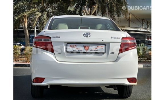 Acheter Import Voiture Toyota Yaris Blanc à Import - Dubai, Hhohho Acheter Import Voiture Toyota Yaris Blanc à Import - Dubai, Hhohho