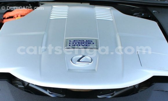 Acheter Import Voiture Lexus LS Blanc à Import - Dubai, Hhohho Acheter Import Voiture Lexus LS Blanc à Import - Dubai, Hhohho
