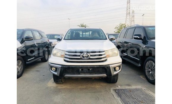 Acheter Import Voiture Toyota Hilux Blanc à Import - Dubai, Hhohho Acheter Import Voiture Toyota Hilux Blanc à Import - Dubai, Hhohho