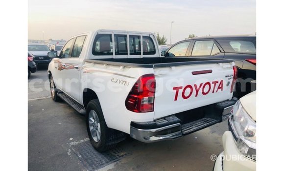 Acheter Import Voiture Toyota Hilux Blanc à Import - Dubai, Hhohho Acheter Import Voiture Toyota Hilux Blanc à Import - Dubai, Hhohho