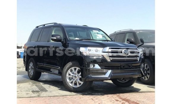 Nunua Imported Toyota Land Cruiser Black Gari ndani ya Import - Dubai nchini Hhohho