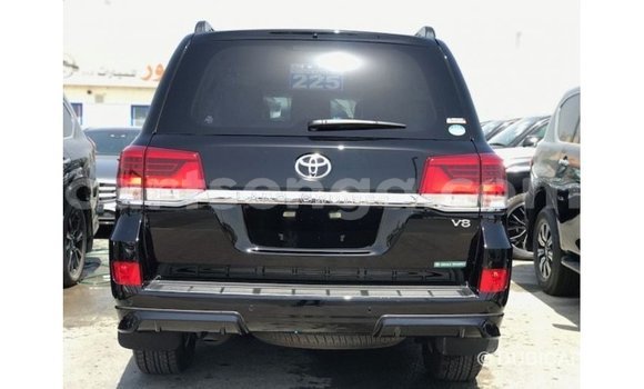 Acheter Import Voiture Toyota Land Cruiser Noir à Import - Dubai, Hhohho Acheter Import Voiture Toyota Land Cruiser Noir à Import - Dubai, Hhohho