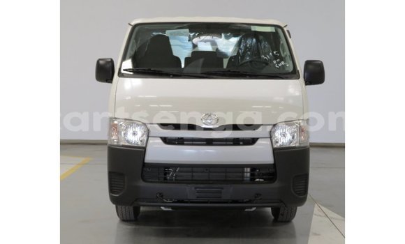 Acheter Import Voiture Toyota Hiace Blanc à Import - Dubai, Hhohho Acheter Import Voiture Toyota Hiace Blanc à Import - Dubai, Hhohho
