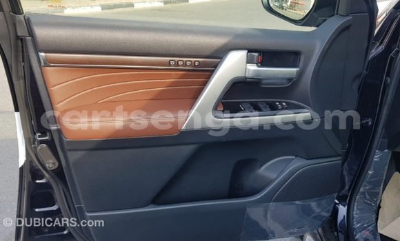 Acheter Import Voiture Toyota Land Cruiser Noir à Import - Dubai, Hhohho Acheter Import Voiture Toyota Land Cruiser Noir à Import - Dubai, Hhohho