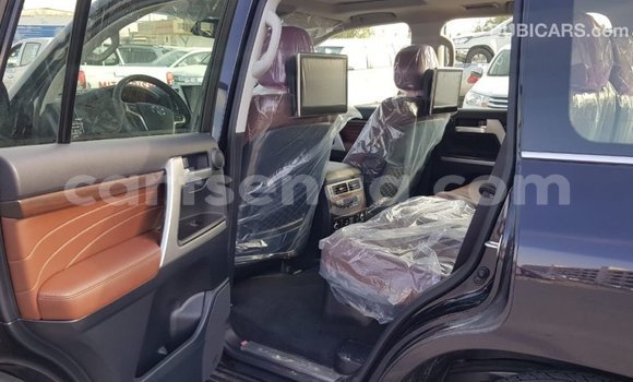 Acheter Import Voiture Toyota Land Cruiser Noir à Import - Dubai, Hhohho Acheter Import Voiture Toyota Land Cruiser Noir à Import - Dubai, Hhohho