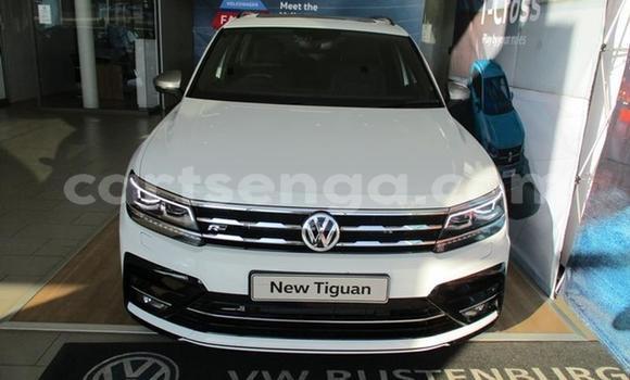Buy Used Volkswagen Tiguan White Car in Import - Dubai in Hhohho Buy Used Volkswagen Tiguan White Car in Import - Dubai in Hhohho