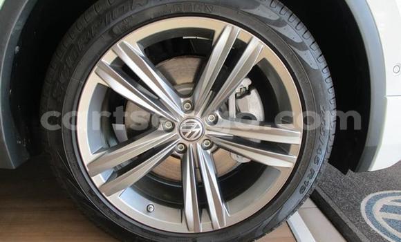 Buy Used Volkswagen Tiguan White Car in Import - Dubai in Hhohho Buy Used Volkswagen Tiguan White Car in Import - Dubai in Hhohho