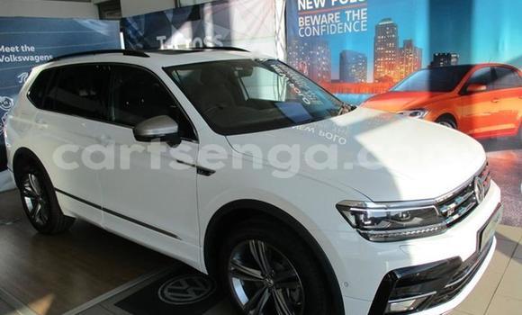 Buy Used Volkswagen Tiguan White Car in Import - Dubai in Hhohho Buy Used Volkswagen Tiguan White Car in Import - Dubai in Hhohho