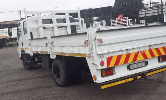 Nunua Ilio tumika Isuzu TF (Pickup) White Gari ndani ya Ezulwini nchini Hhohho Nunua Ilio tumika Isuzu TF (Pickup) White Gari ndani ya Ezulwini nchini Hhohho