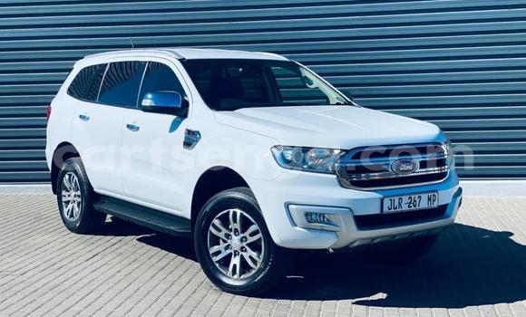 Acheter Occasion Voiture Ford Everest Blanc à Sidvokodvo, Manzini Acheter Occasion Voiture Ford Everest Blanc à Sidvokodvo, Manzini