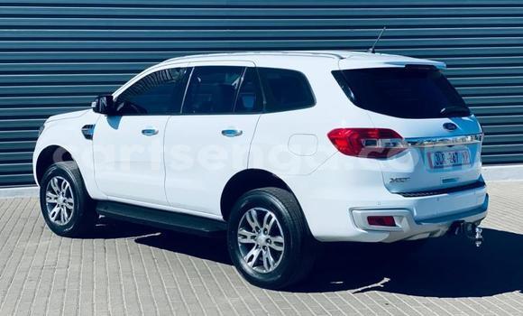 Acheter Occasion Voiture Ford Everest Blanc à Sidvokodvo, Manzini Acheter Occasion Voiture Ford Everest Blanc à Sidvokodvo, Manzini