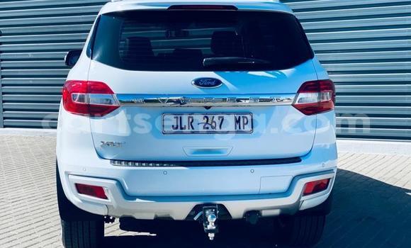 Acheter Occasion Voiture Ford Everest Blanc à Sidvokodvo, Manzini Acheter Occasion Voiture Ford Everest Blanc à Sidvokodvo, Manzini
