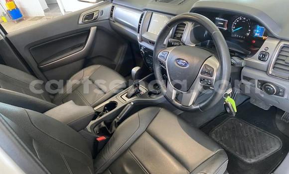 Acheter Occasion Voiture Ford Everest Blanc à Sidvokodvo, Manzini Acheter Occasion Voiture Ford Everest Blanc à Sidvokodvo, Manzini