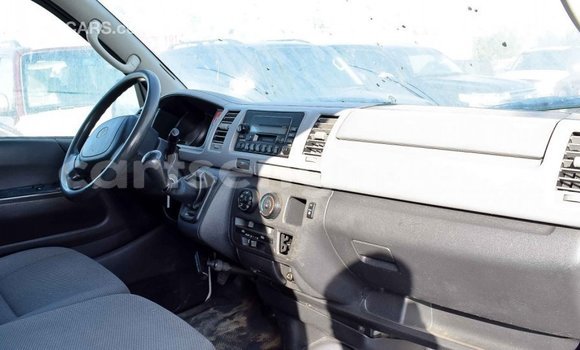 Nunua Imported Toyota Hiace White Gari ndani ya Import - Dubai nchini Hhohho Nunua Imported Toyota Hiace White Gari ndani ya Import - Dubai nchini Hhohho