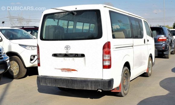 Nunua Imported Toyota Hiace White Gari ndani ya Import - Dubai nchini Hhohho Nunua Imported Toyota Hiace White Gari ndani ya Import - Dubai nchini Hhohho