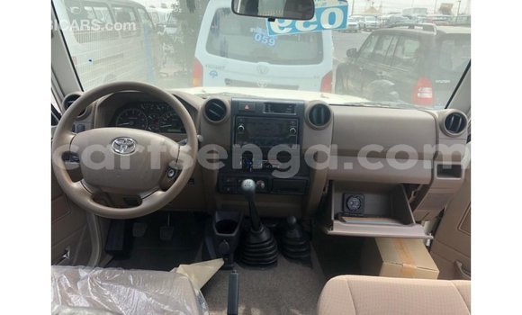 Nunua Imported Toyota Land Cruiser Other Gari ndani ya Import - Dubai nchini Hhohho Nunua Imported Toyota Land Cruiser Other Gari ndani ya Import - Dubai nchini Hhohho