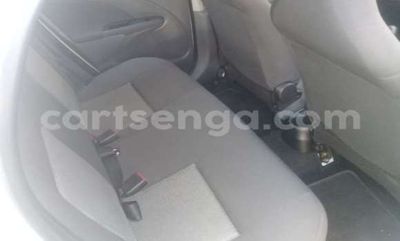 Acheter Occasion Voiture Toyota Yaris Blanc à Ezulwini, Hhohho Acheter Occasion Voiture Toyota Yaris Blanc à Ezulwini, Hhohho