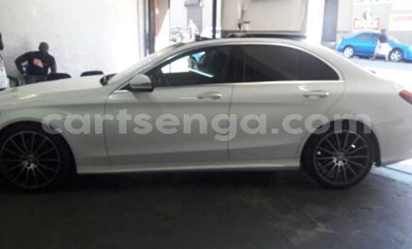 Acheter Occasion Voiture Mercedes‒Benz CLK–Class Blanc à Ezulwini, Hhohho Acheter Occasion Voiture Mercedes‒Benz CLK–Class Blanc à Ezulwini, Hhohho