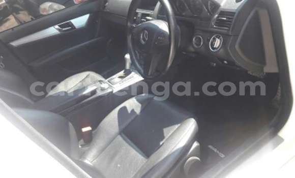 Acheter Occasion Voiture Mercedes‒Benz CLA-klasse AMG Blanc à Ezulwini, Hhohho Acheter Occasion Voiture Mercedes‒Benz CLA-klasse AMG Blanc à Ezulwini, Hhohho