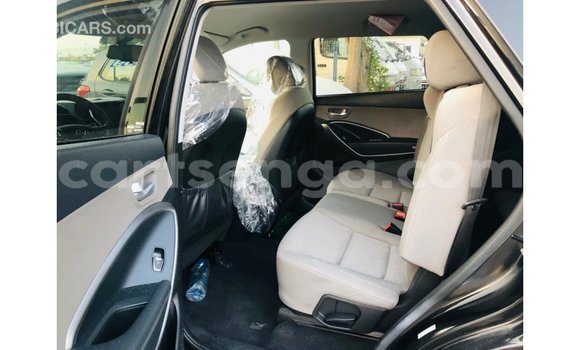 Nunua Imported Hyundai Santa Fe Black Gari ndani ya Import - Dubai nchini Hhohho Nunua Imported Hyundai Santa Fe Black Gari ndani ya Import - Dubai nchini Hhohho