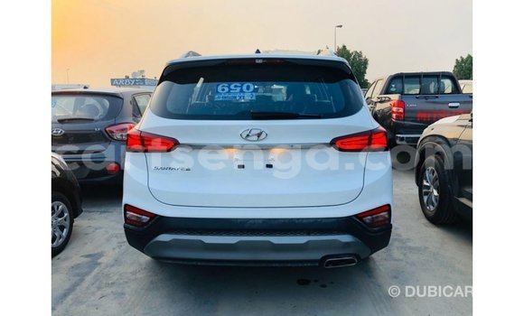 Nunua Imported Hyundai Santa Fe White Gari ndani ya Import - Dubai nchini Hhohho Nunua Imported Hyundai Santa Fe White Gari ndani ya Import - Dubai nchini Hhohho