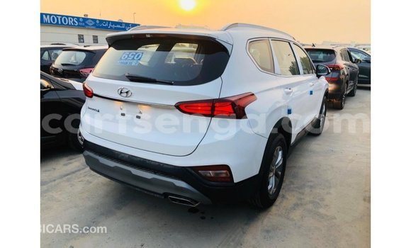 Nunua Imported Hyundai Santa Fe White Gari ndani ya Import - Dubai nchini Hhohho Nunua Imported Hyundai Santa Fe White Gari ndani ya Import - Dubai nchini Hhohho