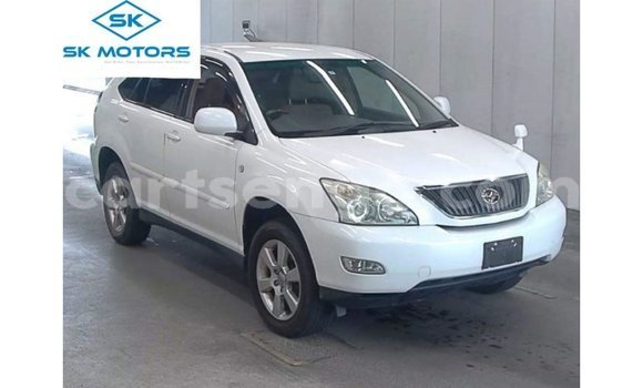 Nunua Imported Toyota Harrier White Gari ndani ya Import - Dubai nchini Hhohho Nunua Imported Toyota Harrier White Gari ndani ya Import - Dubai nchini Hhohho