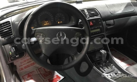 Buy Import Mercedes‒Benz 190 (W201) Other Car in Import - Dubai in Hhohho Buy Import Mercedes‒Benz 190 (W201) Other Car in Import - Dubai in Hhohho