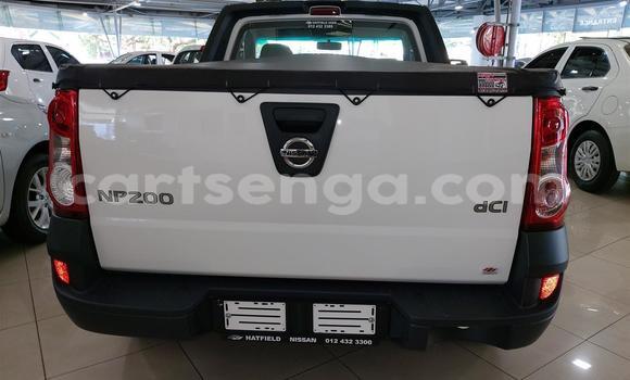 Acheter Occasion Voiture Nissan NP 300 Blanc à Ezulwini, Hhohho Acheter Occasion Voiture Nissan NP 300 Blanc à Ezulwini, Hhohho