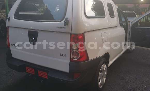 Nunua Ilio tumika Nissan NP 300 White Gari ndani ya Ezulwini nchini Hhohho Nunua Ilio tumika Nissan NP 300 White Gari ndani ya Ezulwini nchini Hhohho