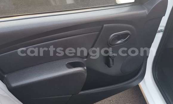 Nunua Ilio tumika Nissan NP 300 White Gari ndani ya Ezulwini nchini Hhohho Nunua Ilio tumika Nissan NP 300 White Gari ndani ya Ezulwini nchini Hhohho