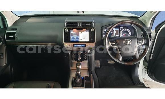 Acheter Occasion Voiture Toyota Land Cruiser Prado Blanc à Big Bend, Lubombo Acheter Occasion Voiture Toyota Land Cruiser Prado Blanc à Big Bend, Lubombo