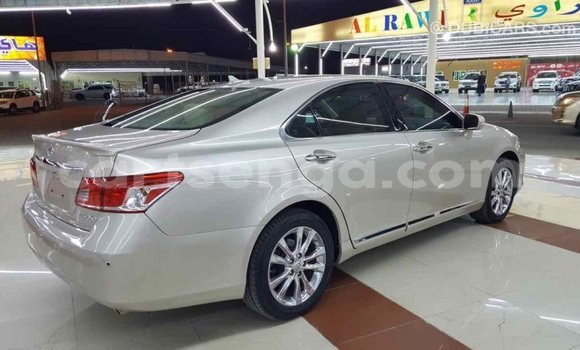 Buy Import Lexus ES Other Car in Import - Dubai in Hhohho Buy Import Lexus ES Other Car in Import - Dubai in Hhohho