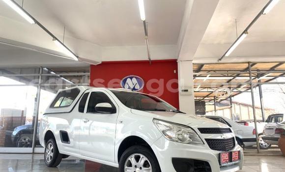 Nunua Ilio tumika Opel Corsa White Gari ndani ya Big Bend nchini Wilaya ya Lubombo