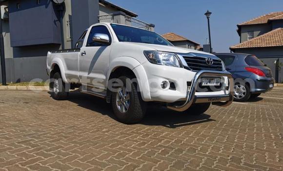 Acheter Occasion Voiture Toyota Hilux Blanc à Big Bend, Lubombo Acheter Occasion Voiture Toyota Hilux Blanc à Big Bend, Lubombo