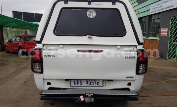 Buy Used Toyota Hilux White Car in Big Bend in Lubombo Buy Used Toyota Hilux White Car in Big Bend in Lubombo