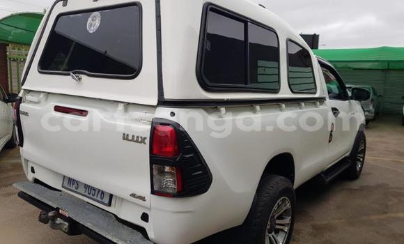Buy Used Toyota Hilux White Car in Big Bend in Lubombo Buy Used Toyota Hilux White Car in Big Bend in Lubombo