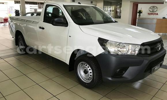Acheter Occasion Voiture Toyota Hilux Blanc à Big Bend, Lubombo