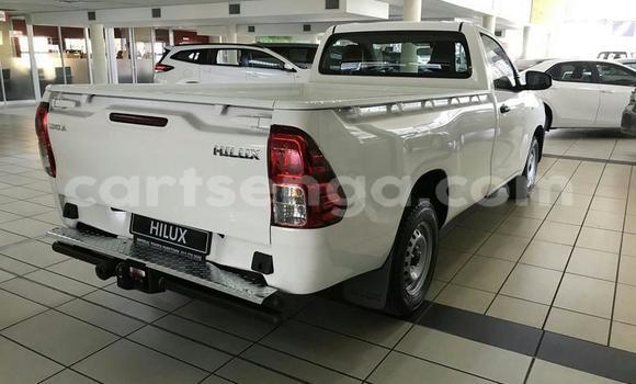 Acheter Occasion Voiture Toyota Hilux Blanc à Big Bend, Lubombo Acheter Occasion Voiture Toyota Hilux Blanc à Big Bend, Lubombo