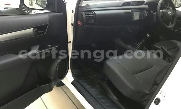 Acheter Occasion Voiture Toyota Hilux Blanc à Big Bend, Lubombo Acheter Occasion Voiture Toyota Hilux Blanc à Big Bend, Lubombo