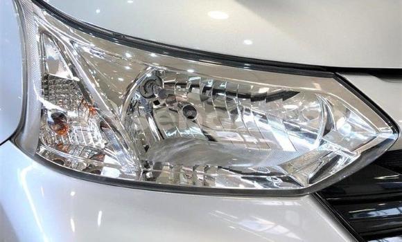 Acheter Occasion Voiture Toyota Avanza Gris à Big Bend, Lubombo Acheter Occasion Voiture Toyota Avanza Gris à Big Bend, Lubombo