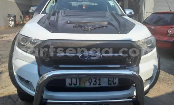 Nunua Ilio tumika Ford Ranger White Gari ndani ya Ezulwini nchini Hhohho