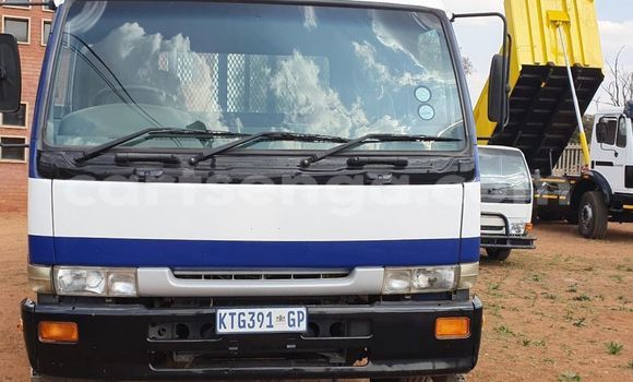 Acheter Occasion Utilitaire Nissan UD Bleu à Bhunya, Manzini Acheter Occasion Utilitaire Nissan UD Bleu à Bhunya, Manzini