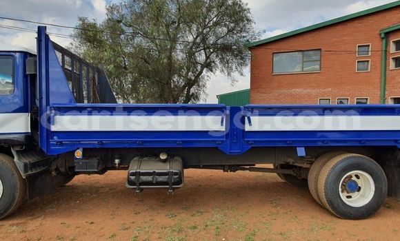 Acheter Occasion Utilitaire Nissan UD Bleu à Bhunya, Manzini Acheter Occasion Utilitaire Nissan UD Bleu à Bhunya, Manzini