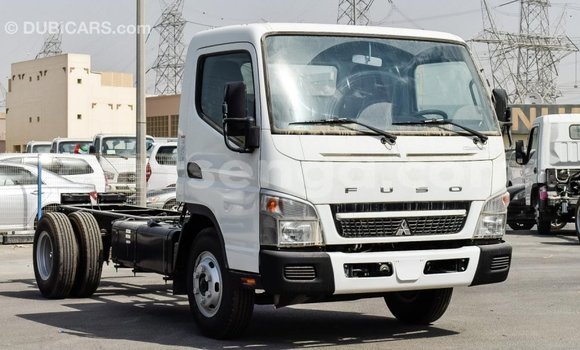 Buy Import Mitsubishi Carisma White Car in Import - Dubai in Hhohho