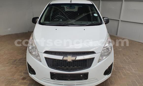 Nunua Ilio tumika Chevrolet Spark White Gari ndani ya Import - Dubai nchini Hhohho