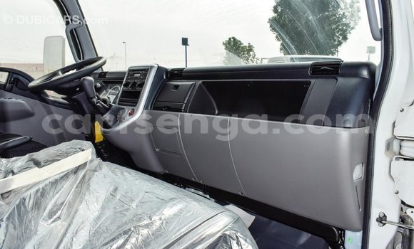 Buy Import Mitsubishi Carisma White Car in Import - Dubai in Hhohho Buy Import Mitsubishi Carisma White Car in Import - Dubai in Hhohho