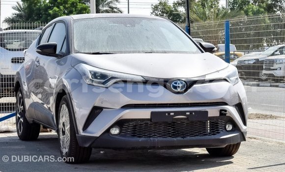 Acheter Import Voiture Toyota C-HR Autre à Import - Dubai, Hhohho Acheter Import Voiture Toyota C-HR Autre à Import - Dubai, Hhohho